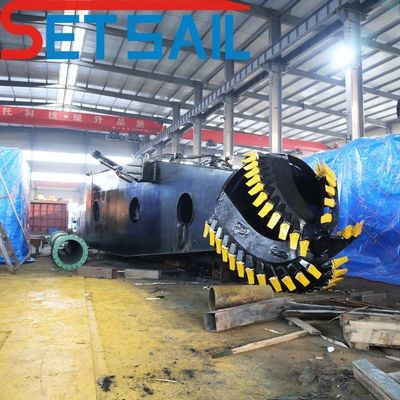 Capacidad de suelo 1200m3 Cummins motor diesel 26 pulgadas cortador excavadora de succión con anclaje