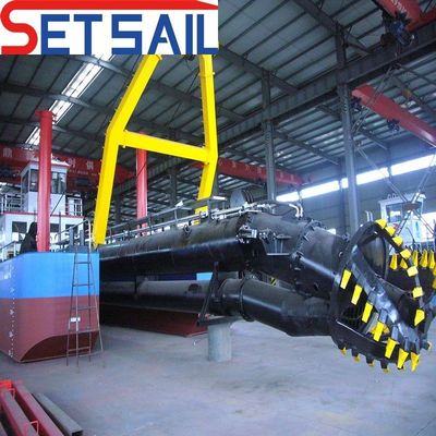 Motor diesel de control hidráulico de 24 pulgadas cortador excavadora de succión para excavar profundidad de 20 m