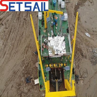 Hydrocyclone Cummins Motor Diesel Dredger con ruedas para barro de río duro QHWBD-35