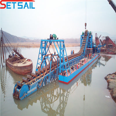 50-300m3 Durable Hull Chain Bucket River Mining Dredger para el lago Gold en múltiples colores