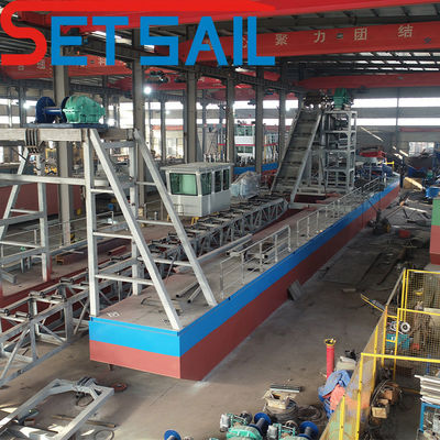 Dredger de arena de oro de río de Chain Bucket para el diamante por consumo total de combustible 14L-39L