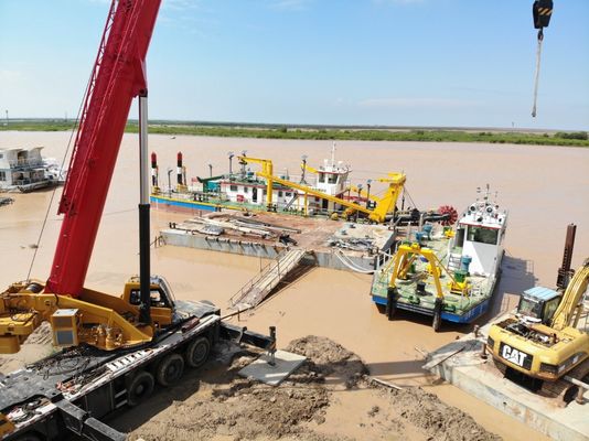33L-55L Consumo total de combustible Barca de trabajo de servicio para excavadora de succión y anclaje