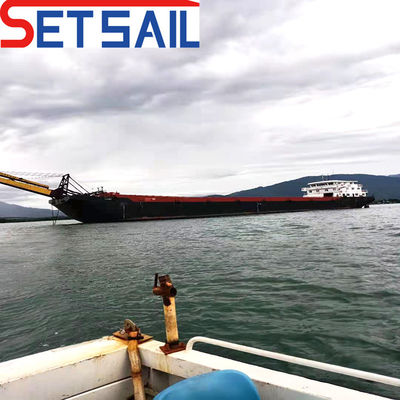 Barco de transporte de arena y barro de tamaño pequeño con potencia del motor principal de 100kw-500kw
